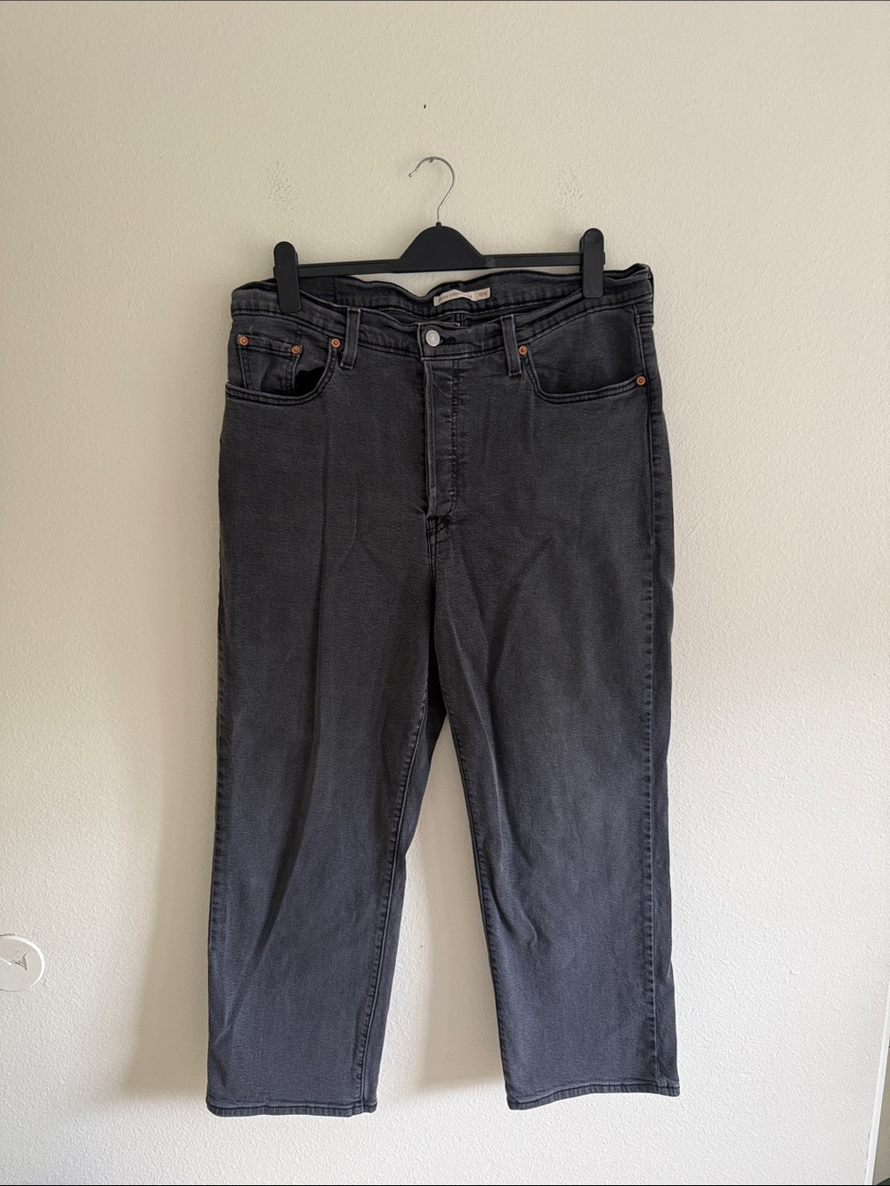 Levi’s Ribcage Straight Ankle Jeans